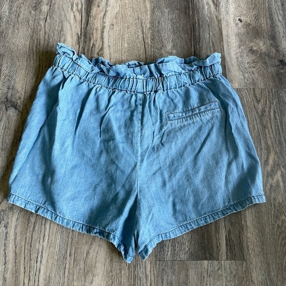 Gentle Fawn Women’s High Rise Elastic Waist Chambray Shorts, size medium - Picture 7 of 8